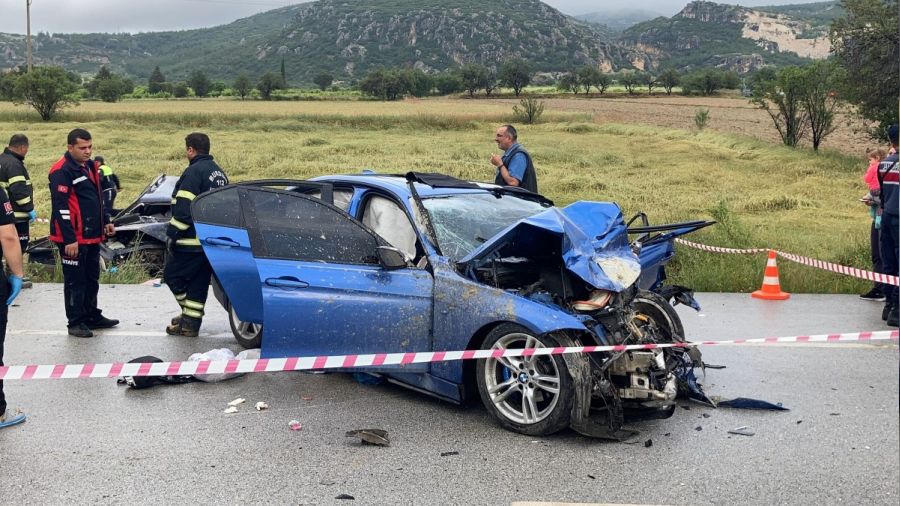 Burdur'da facia: 5 ölü, 2'si ağır 5 yaralı