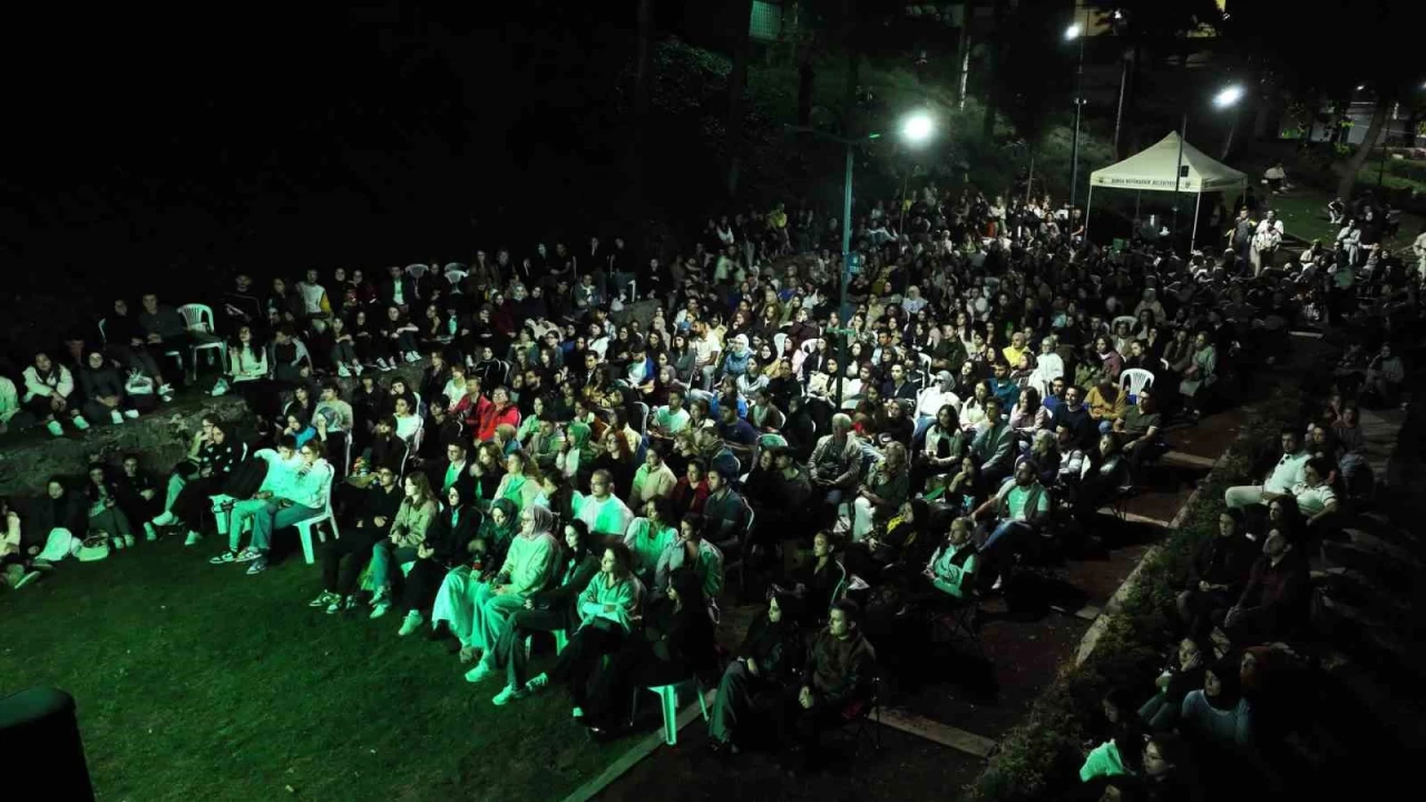 Bursa'da ak havada sinema keyfi