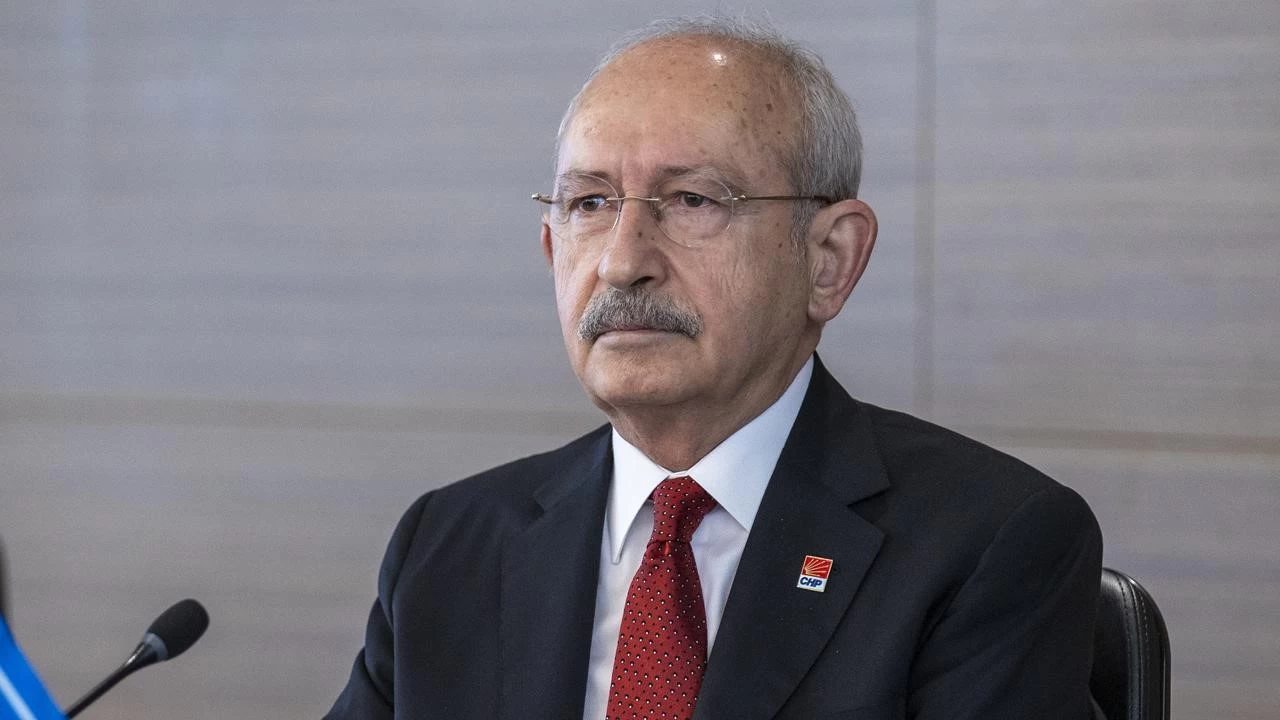 CHP eski Genel Başkanı Kılıçdaroğlu'nun 'hakaret' suçundan yargılandığı dava düştü