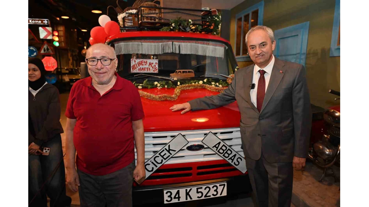 �i�ek Abbas �lyas Salman y�llar sonra minib�s�yle bulu�tu