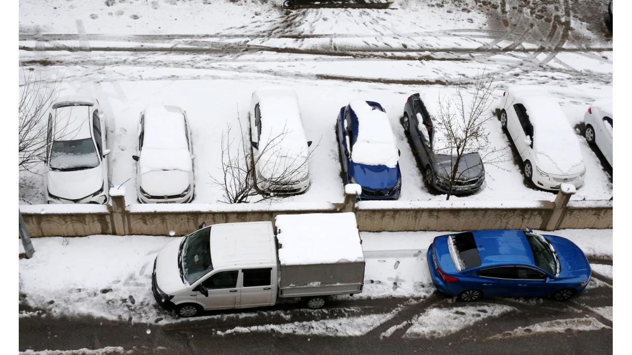 Do�uda kar yollar� kesti