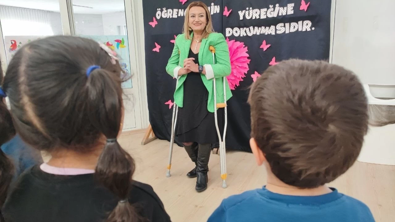 Doutan koltuk deneine mahkumdu, ylmad retmen oldu