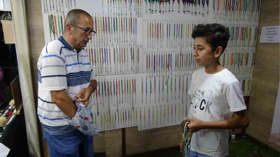 D�nyan�n en ucuz tespihi onda, nedeni ise paha bi�ilmez