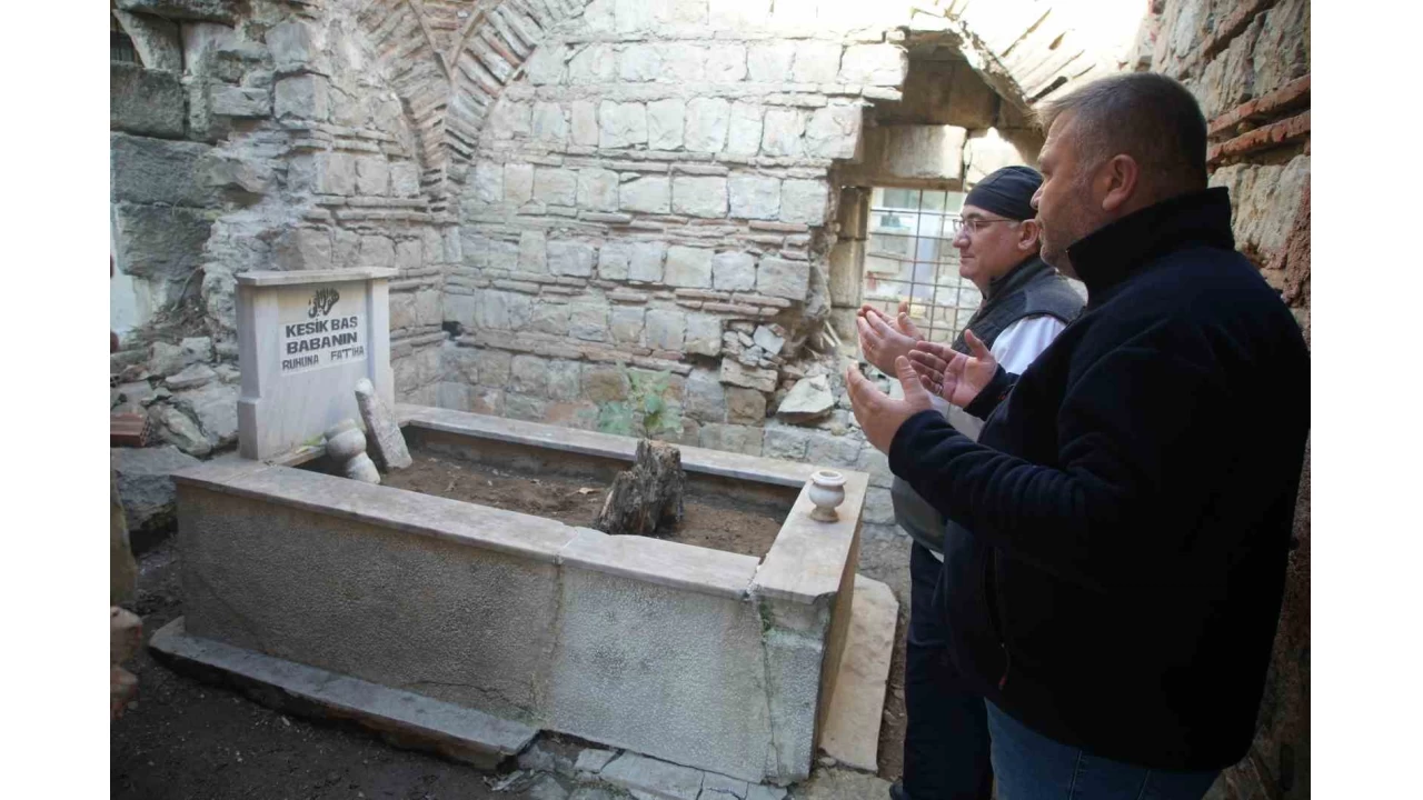 Edirne'de tarihi türbe restore edilmeyi bekliyor