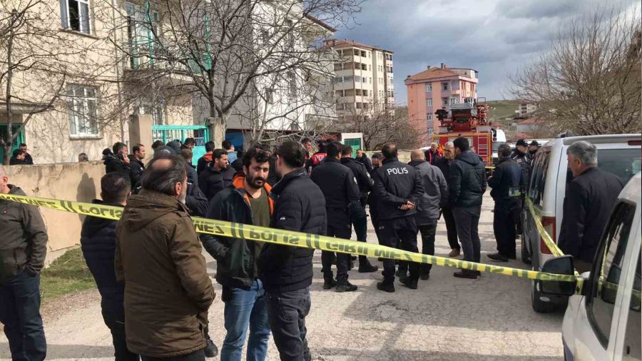 Elaz��'daki aile katliam�nda 'kumar borcu' iddias�