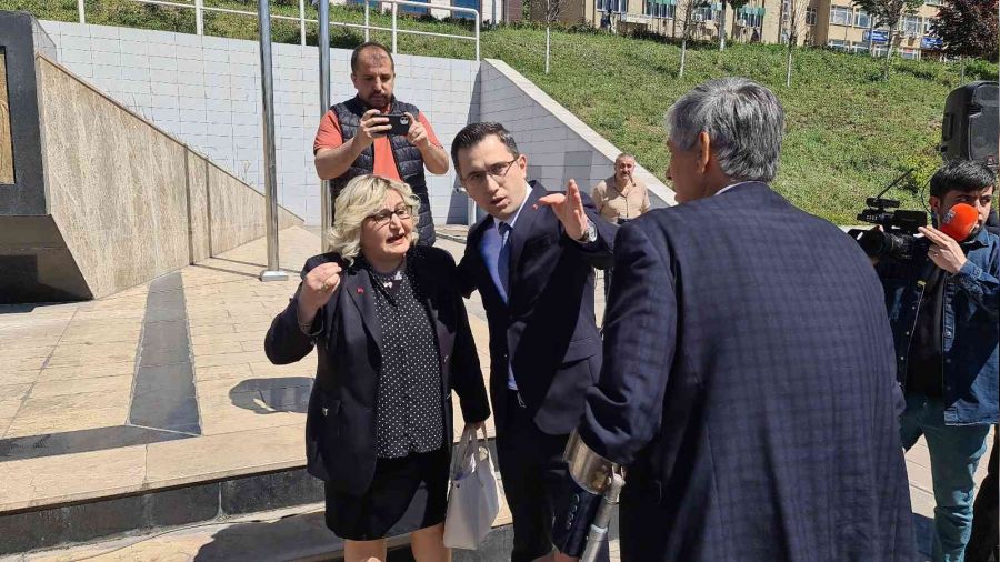 Engelliler Haftas�'nda �elenk sunumu krizi