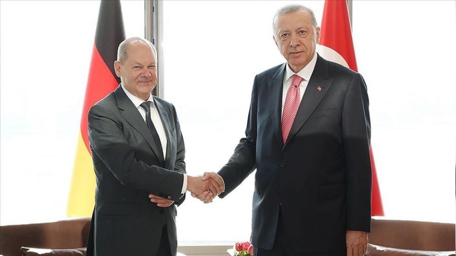 Erdoğan, Almanya Başbakanı ile görüştü