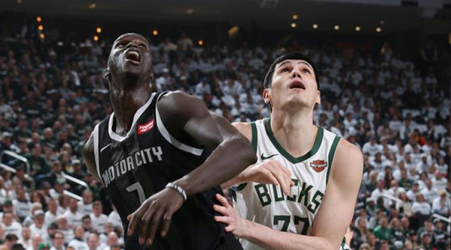 Ersanl� Bucks seride �ne ge�ti