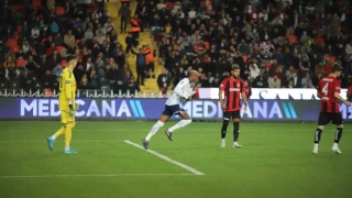 Fenerbahe, Gaziantep FK'y st ste 9. kez malup etti