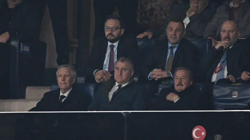 Fenerbahçe'de hoca arayışları başladı