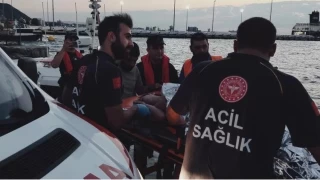 Feribottan denize atlayan kadn kurtarld