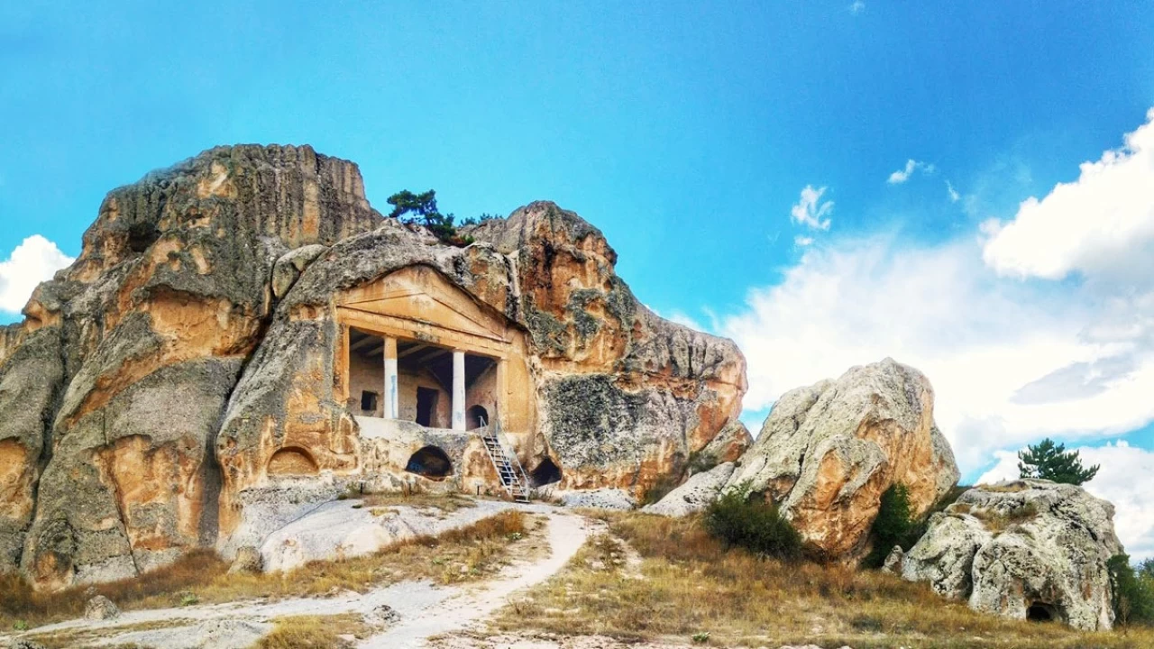 Frig Vadisi'ne gizemli bir yolculuk