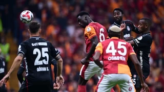 Galatasaray 10 kii ile kazanmak iin her eyi yapt