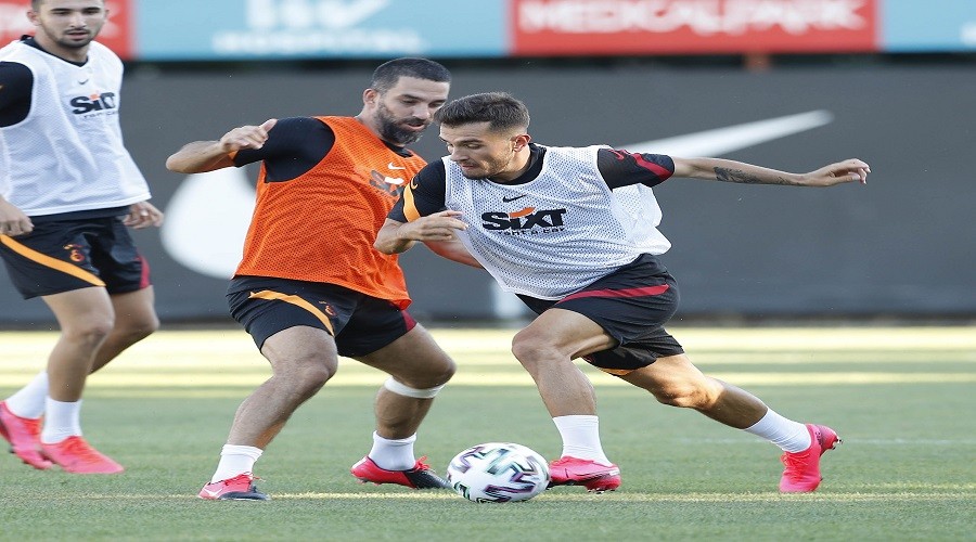 Galatasaray sezonu a�t�