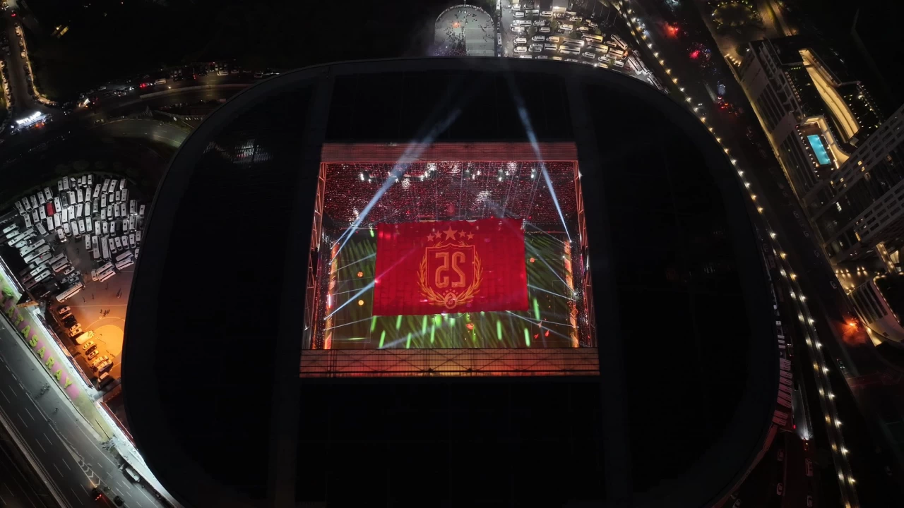 Galatasaray'�n �ampiyonluk kutlamas� Pazar g�n� Yenikap�'da