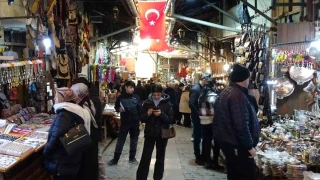 Gaziantep'teki tarihi �ar��larda yar�y�l tatili yo�unlu�u