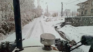 Hakkari'de mevsimin ilk karı yağdı