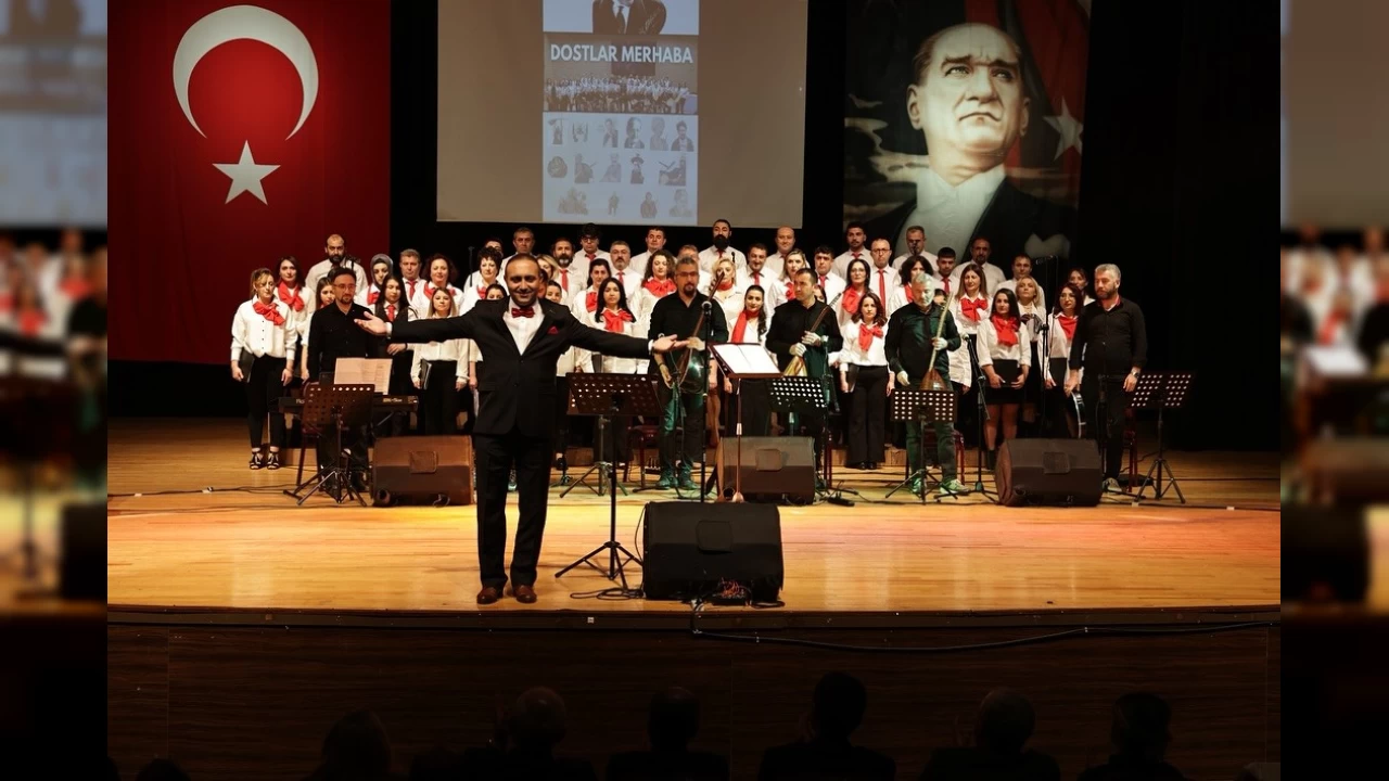 Halk ozanlar�n� anma gecesi