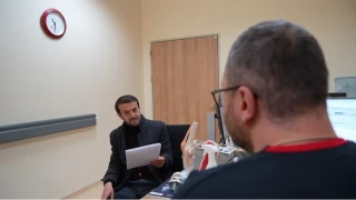 Hastaneden randevu alamay�nca doktora ta�lama �iir yazd�