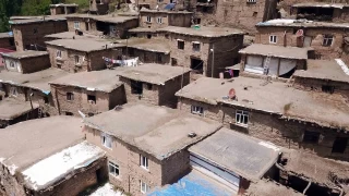 Hizan'ın taş evlerden oluşan köylerine yoğun ilgi