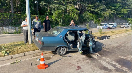 Isparta'da otomobiller çarpıştı: 1 ölü, 7 yaralı
