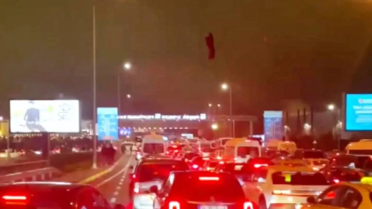 İstanbul Havalimanı'nda şüpheli valiz alarmı
