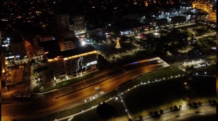 İzmir sessizliğe büründü