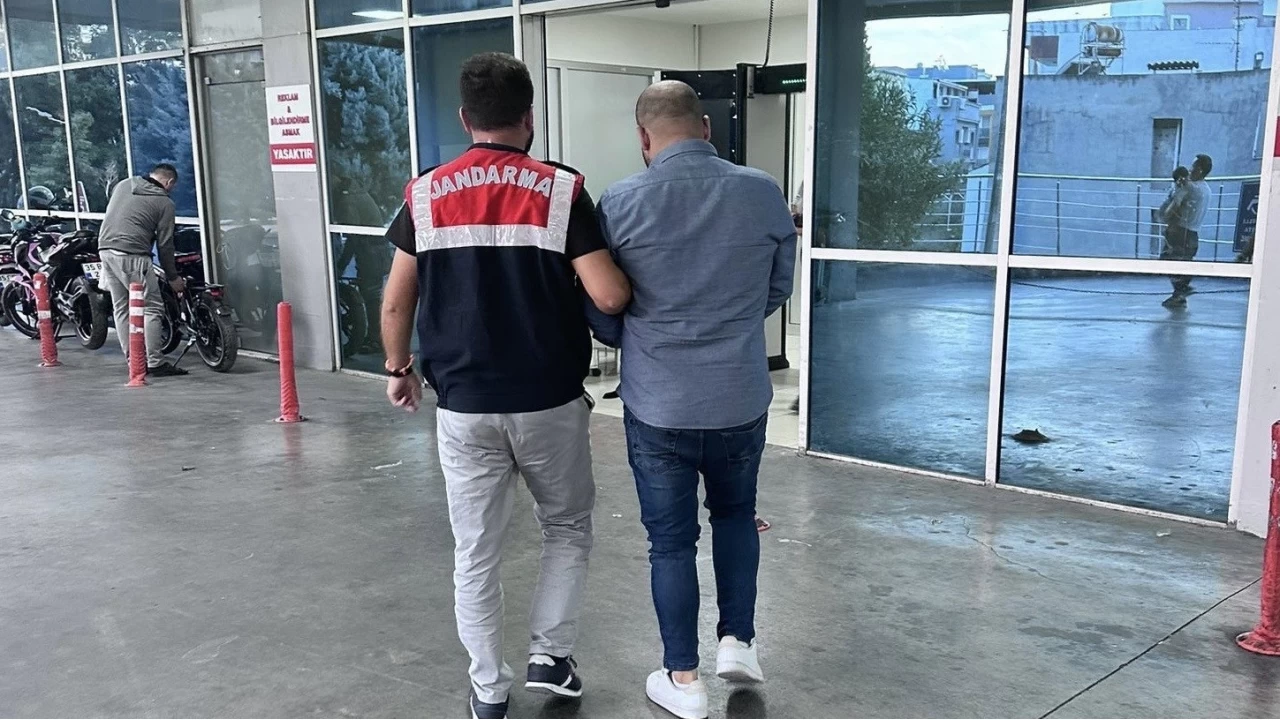 İzmir'de DEAŞ operasyonu: 4 gözaltı