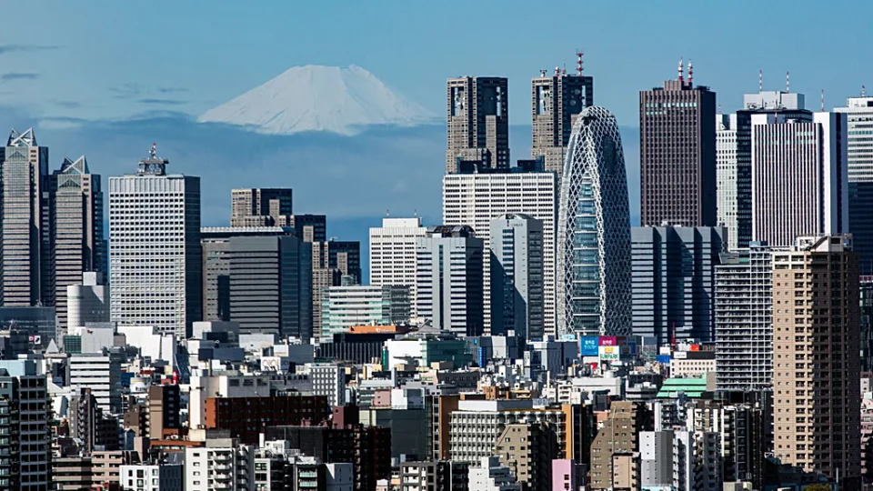 Japonya�n�n ba�kenti Tokyo yak�nlar�ndaki �baraki eyaletinin g�ney kesiminde pazar sabah erken saatlerde 5,9 b�y�kl���nde deprem meydana geldi