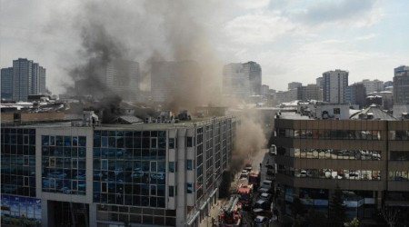 Kadıköy'de, plazada korkutan yangın