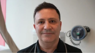 'Kad�nlar hasta ve ge�, erkekler ise sa�l�kl� ve erken �l�yor'