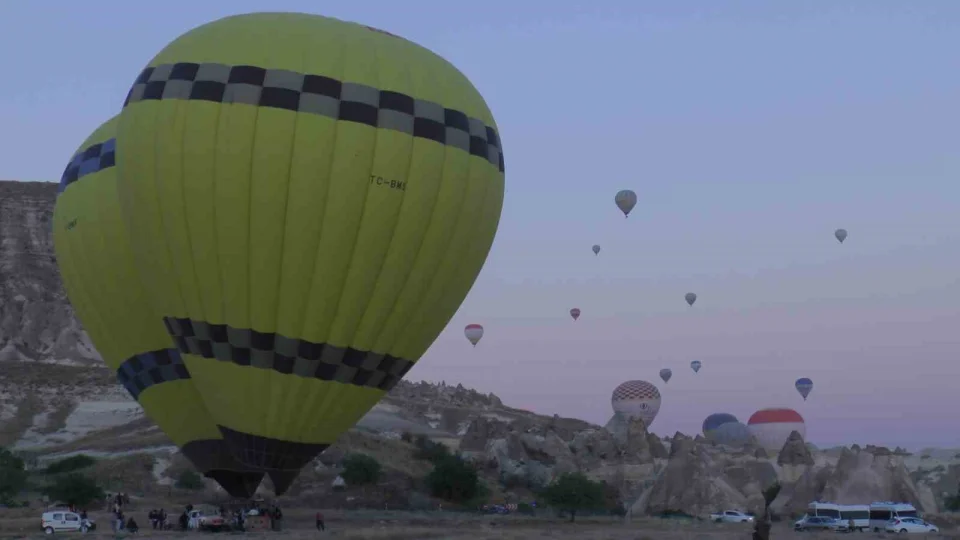 Kapadokya'da balonlar 3 gündür gökyüzüne yükselemiyor