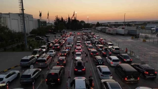 Kapkule'de gurbetilerin hznl dn yolculuu