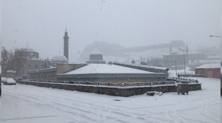 Kars yeniden kara teslim oldu