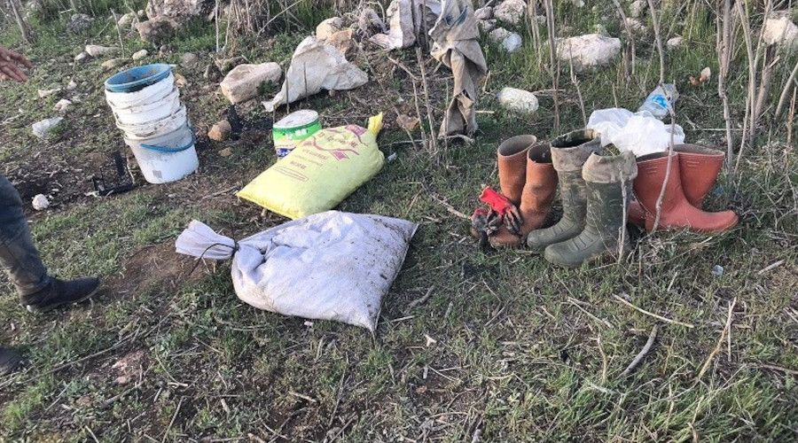 Kilosu 30 dolar eden tatlı su salyangozu kaçak avlayan 2 kişi yakalandı
