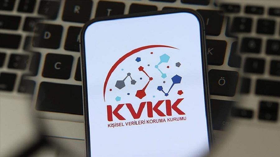 "Kişisel verilerinizi herhangi bir yerde paylaşırken dikkatli olun!"