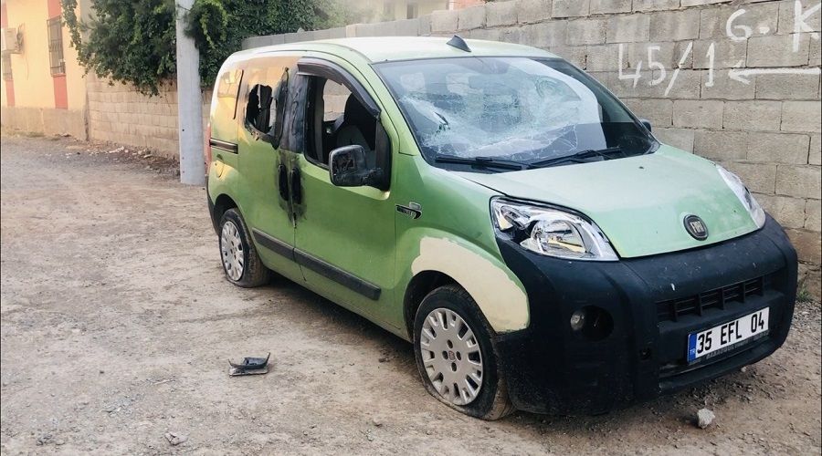 Laf dalaşına giren şahıslar 700 kilometre giderek saldırdılar