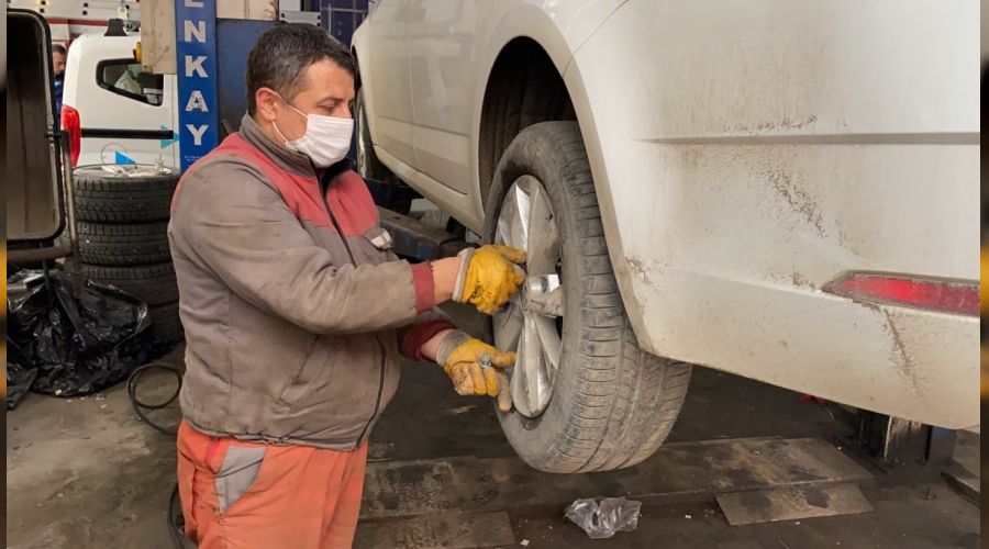 Lastik�ilerde yaz lasti�i de�i�tirme yo�unlu�u