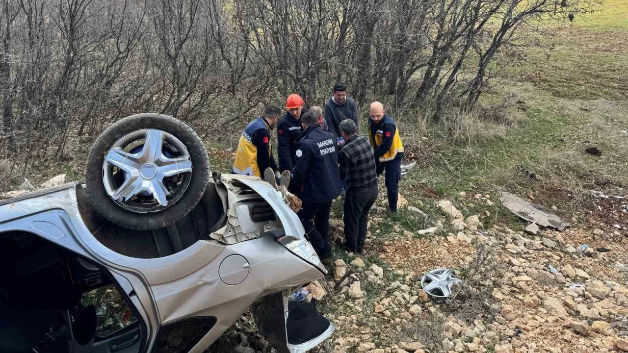 Mardin'de kontrolden çıkan araç takla attı
