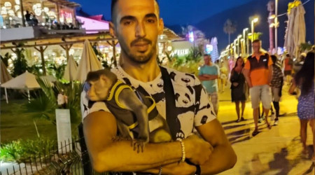 Maymun üzerinden maddi menfaat sağlayan şahıs KGYS kameralarına takıldı