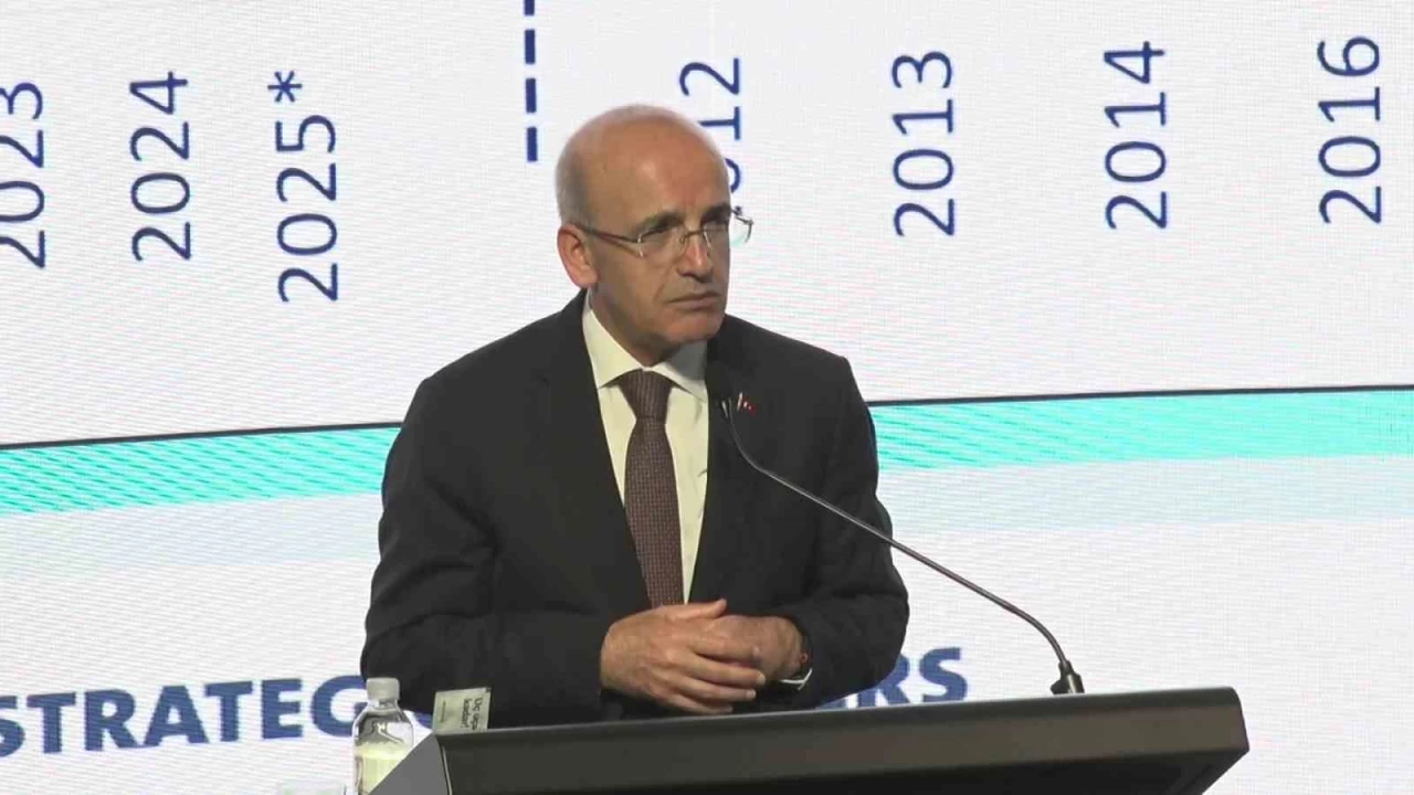 Mehmet Şimşek: İslami finansman faydalı bir güzergâh ortaya çıkarabilir