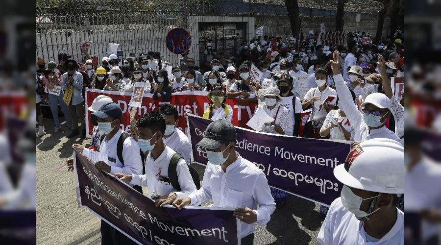Myanmar'da protestoculara plastik mermili m�dahale