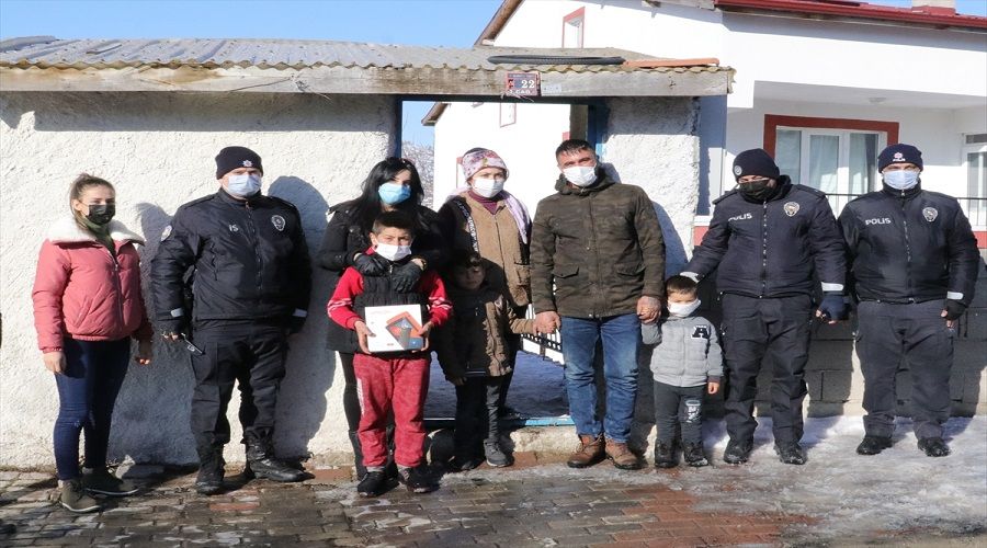 ��renciler tabletlerinizi C�MER'den isteyin