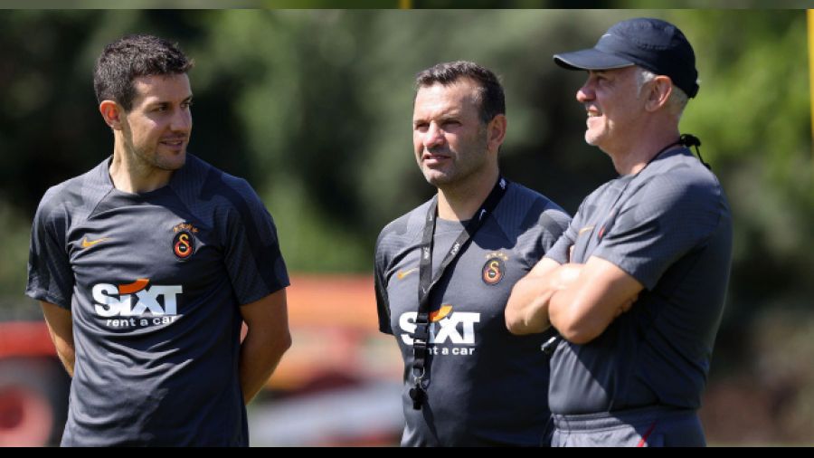 Okan Buruk'a yeni yard�mc�