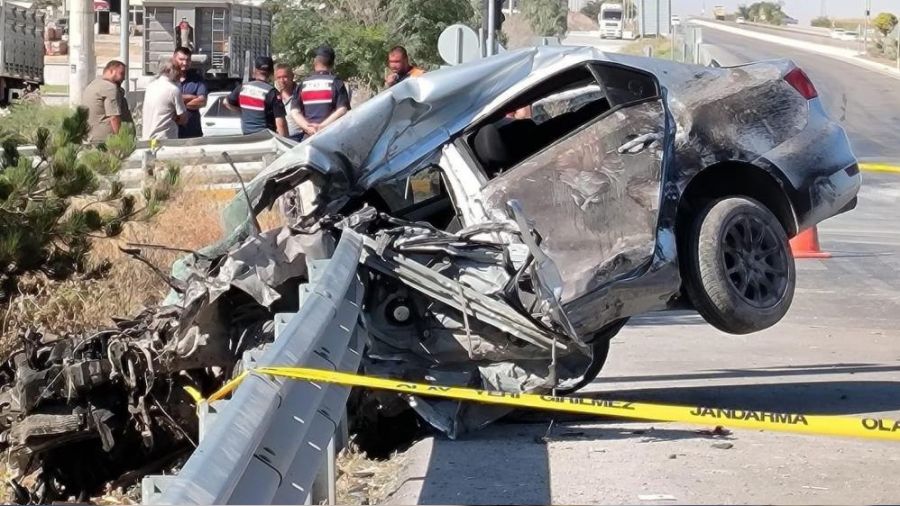 Otomobil bariyere sapland�: 1 �l�