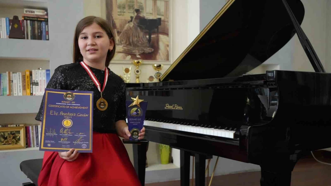 Piyanonun gen� yetene�i Elif, yar��mada birinci oldu