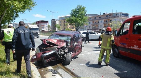 Polis kontrol noktasnda feci kaza 