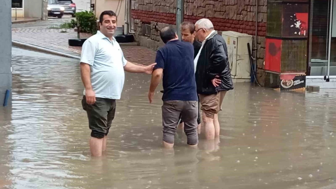 Samsun'da sağanak: Bafra sular altında