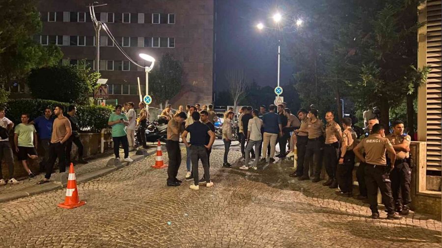 Sokak d���n�nde bek�iyi �ehit ettiler