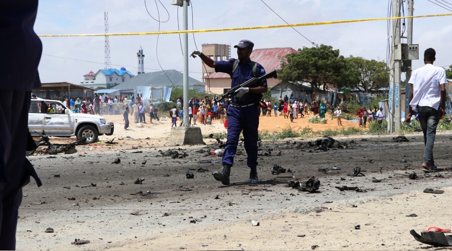 Somali'de bombalı saldırı: 21 ölü